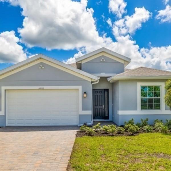 Yelenis Duarte | Cove West Port